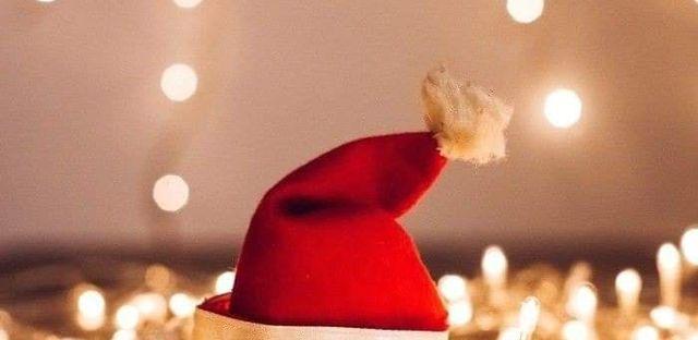 Santa In A Shoebox background image